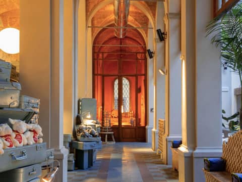 25hours Hotel Florence Piazza San Paolino — recepcion & lobby