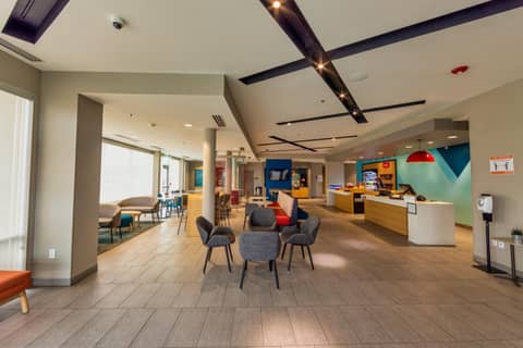 Avid Hotels - Denver Airport Area by IHG — photo 8