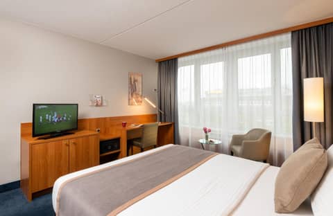 Leonardo Hotel Köln Bonn Airport — photo 2