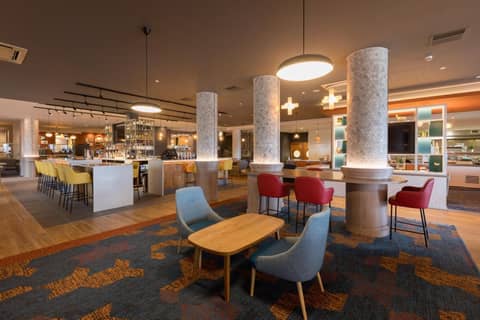 Holiday Inn Edinburgh Zoo by IHG — dining