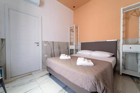 GreRos H. Rooms Napoli Centro by Clapa Group Dislocated Hospitality — photo 3