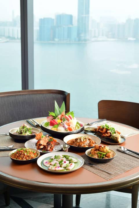 Hyatt Centric Victoria Harbour — dining