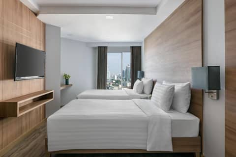Adelphi Grande Sukhumvit — hotel room