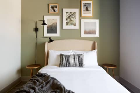 Kasa Altmayer Savannah — hotel room