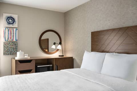 Hampton Inn Kansas City - Airport — photo 9