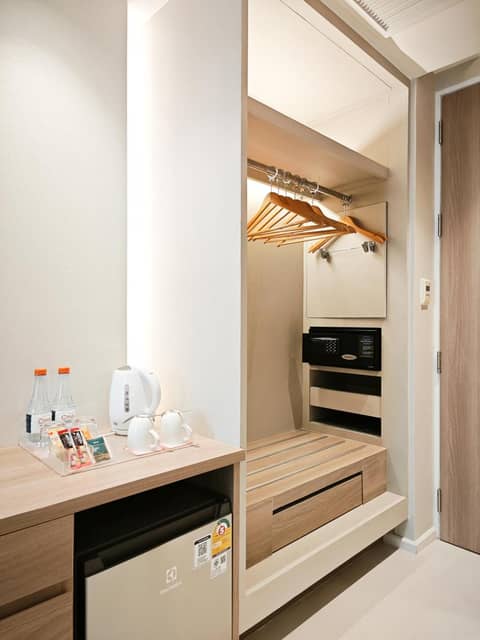 Citrus Sukhumvit 13 Nana Bangkok by Compass Hospitality - Newly Renovated — hotel room