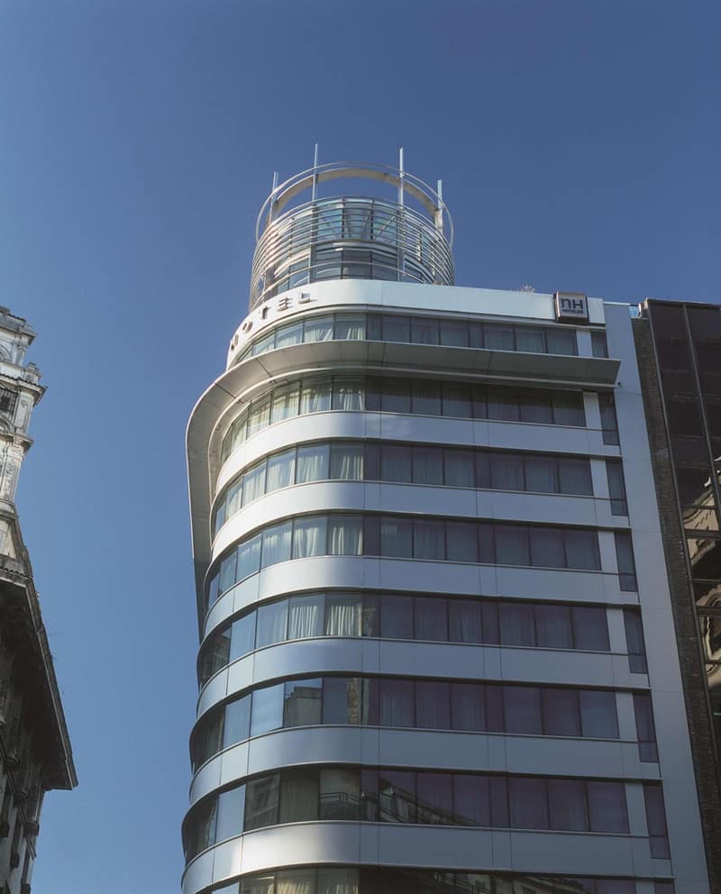NH Buenos Aires Latino — building