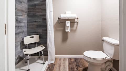 Travelodge by Wyndham San Antonio Downtown Northeast — photo 6