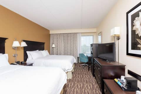 Hampton Inn & Suites Cleveland-Airport/Middleburg Heights — photo 5
