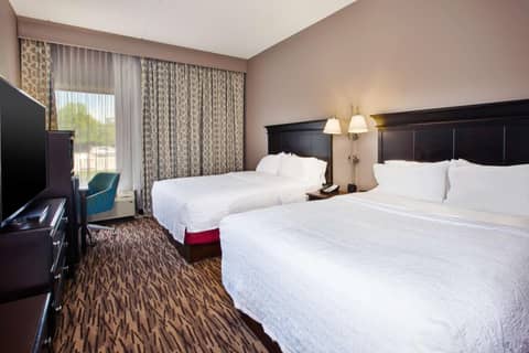 Hampton Inn & Suites Cleveland-Airport/Middleburg Heights — photo 7