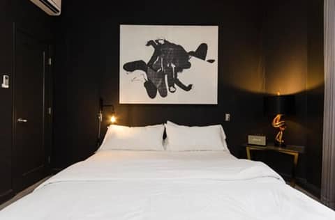 The Audemar — hotel room