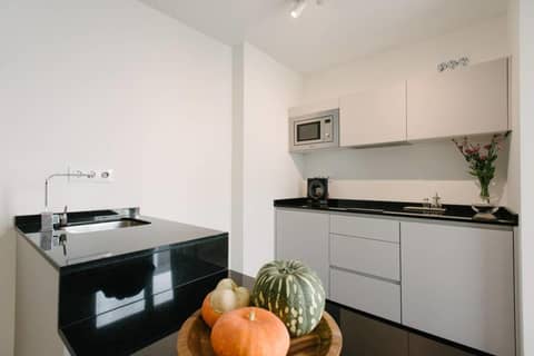 Apartamentos RG Suites Plaza del Salvador — kitchen