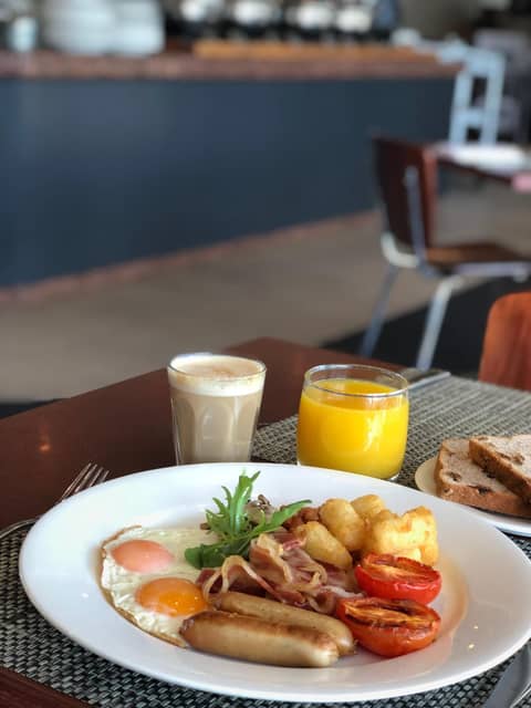 Mercure Sydney Parramatta — dining