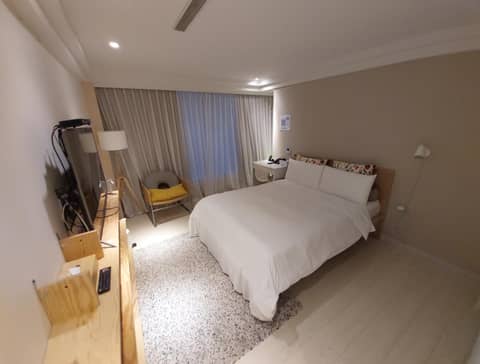 Yomi Hotel - ShuangLian MRT — photo 7