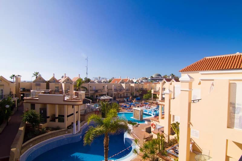 Yucca Park ApartHotel — building