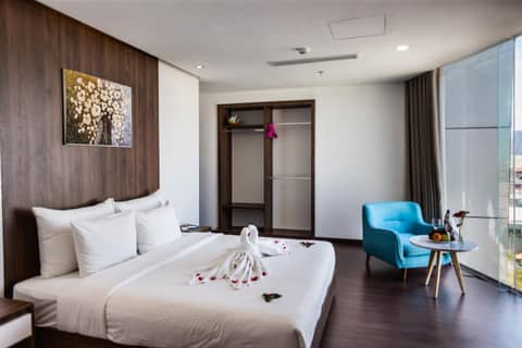 Gold Central Hotel by Haviland — photo 3