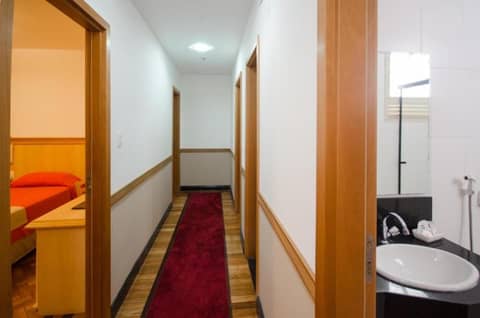 Twin Room with Private External Bathroom — the supplier's photographs — photo 1