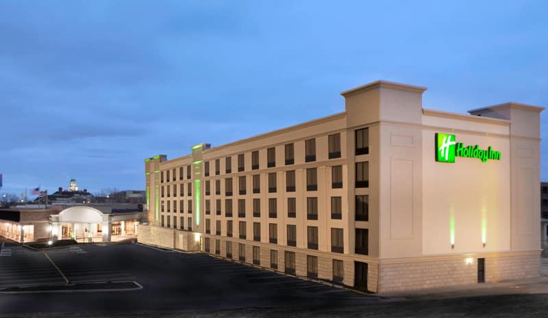 Holiday Inn Cleveland - South Independence by IHG — building