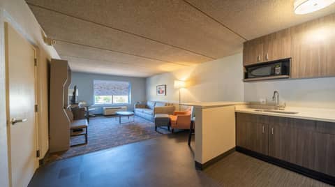 Holiday Inn Cleveland - South Independence by IHG — photo 7