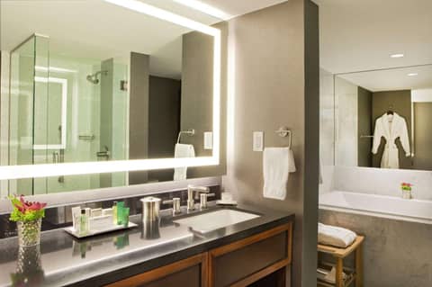 Hilton Nashville Downtown — photo 2