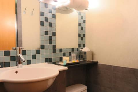 Charlesmark Hotel — photo 2