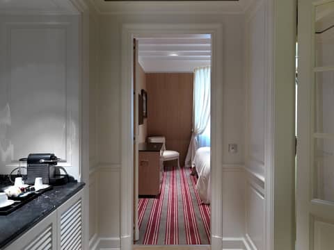 Marquis Faubourg Saint Honoré - Small Luxury hotels of the World — hotel room