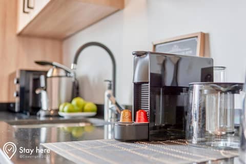StayHere Casablanca - Maarif Lifestyle Suites — kitchen