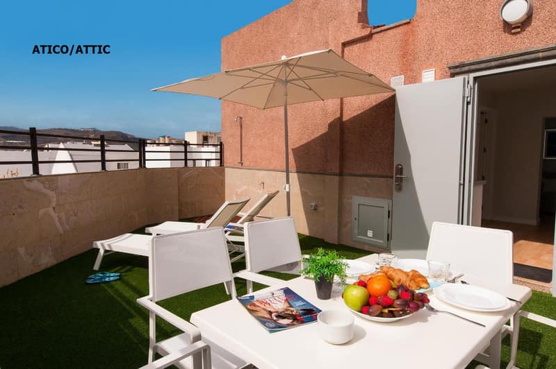 Hotel Apartamento Bajamar — balance & terrace