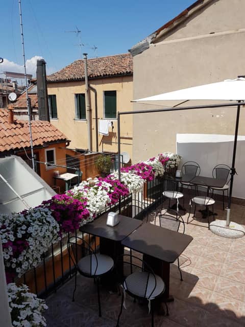 Al Portico Guest House — balance & terrace