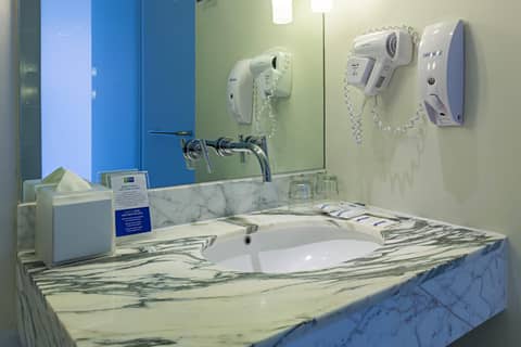 Holiday Inn Express Bangkok Siam by IHG — photo 8