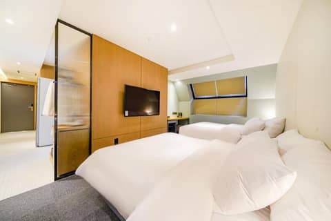 Haeundae The Van Hotel — photo 9