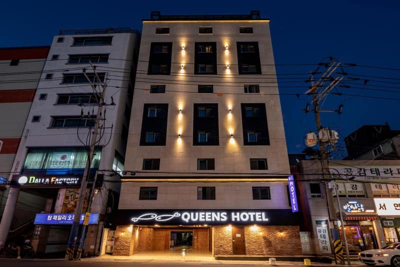Queens Hotel Seomyeon Busan — building