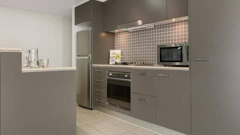 Oaks Brisbane Casino Tower Suites — photo 5