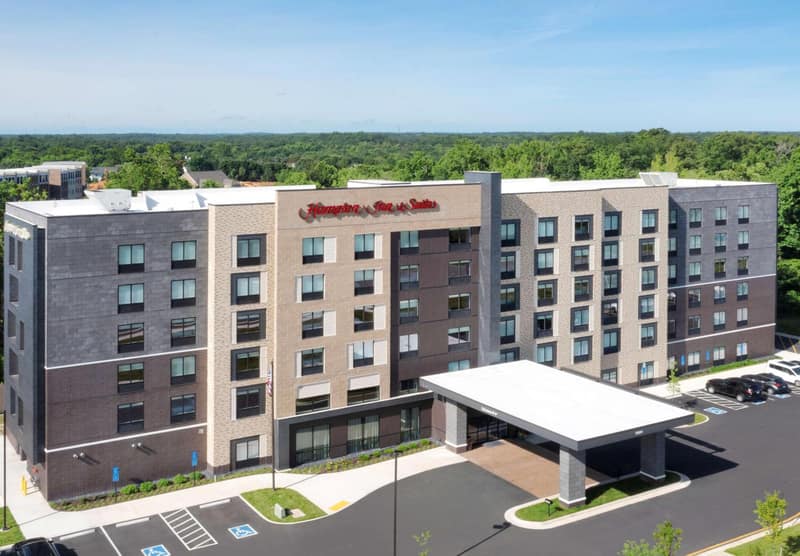 Hampton Inn & Suites Richmond Short Pump, Va — building