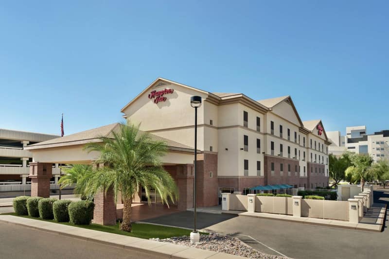 Hampton Inn Phoenix Midtown Downtown Area — building