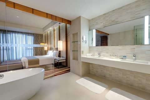 Holiday Inn Shanghai Hongqiao by IHG — photo 8