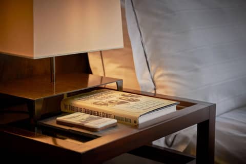 Threadneedles, Autograph Collection — hotel room