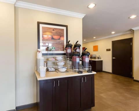 Comfort Suites near Westchase on Beltway 8 — photo 2