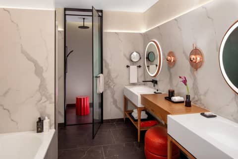 Andaz Doha by Hyatt — bathroom