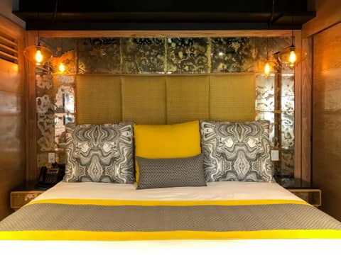 Pinnacle Resorts 179 - Adults Only — bedroom