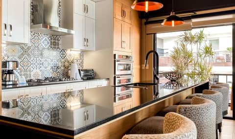 Pinnacle Resorts 179 - Adults Only — kitchen