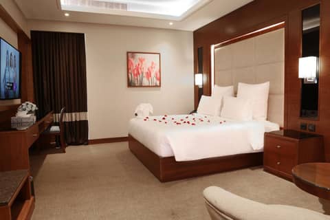 Weekend Hotel Sari — photo 8