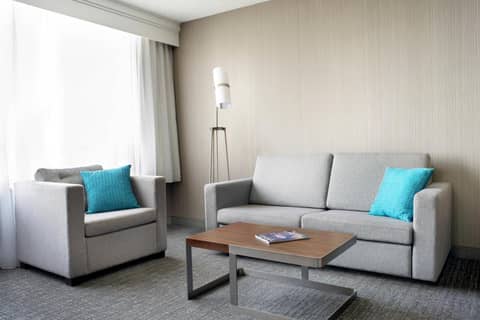 Courtyard by Marriott Toronto Downtown — photo 3