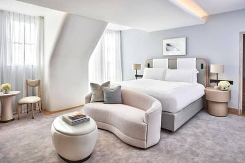Claridge's, Maybourne — hotel room