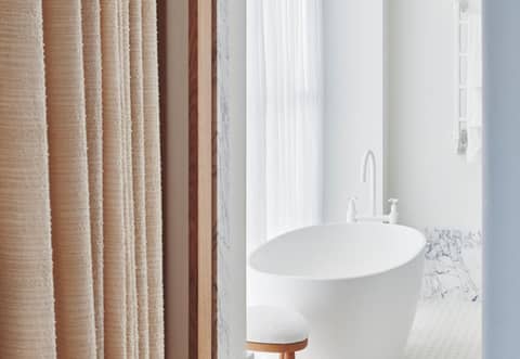 Claridge's, Maybourne — bathroom