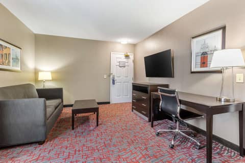 Comfort Inn & Suites North Charleston - Northwoods — photo 4