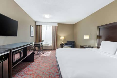 Comfort Inn & Suites North Charleston - Northwoods — photo 8