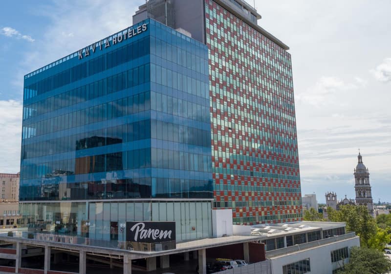 Hotel Kavia Monterrey — building