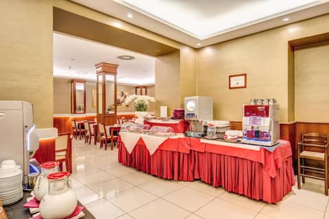Augusta Lucilla Palace — dining