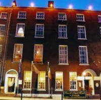 Russell Court Hotel — photo 1